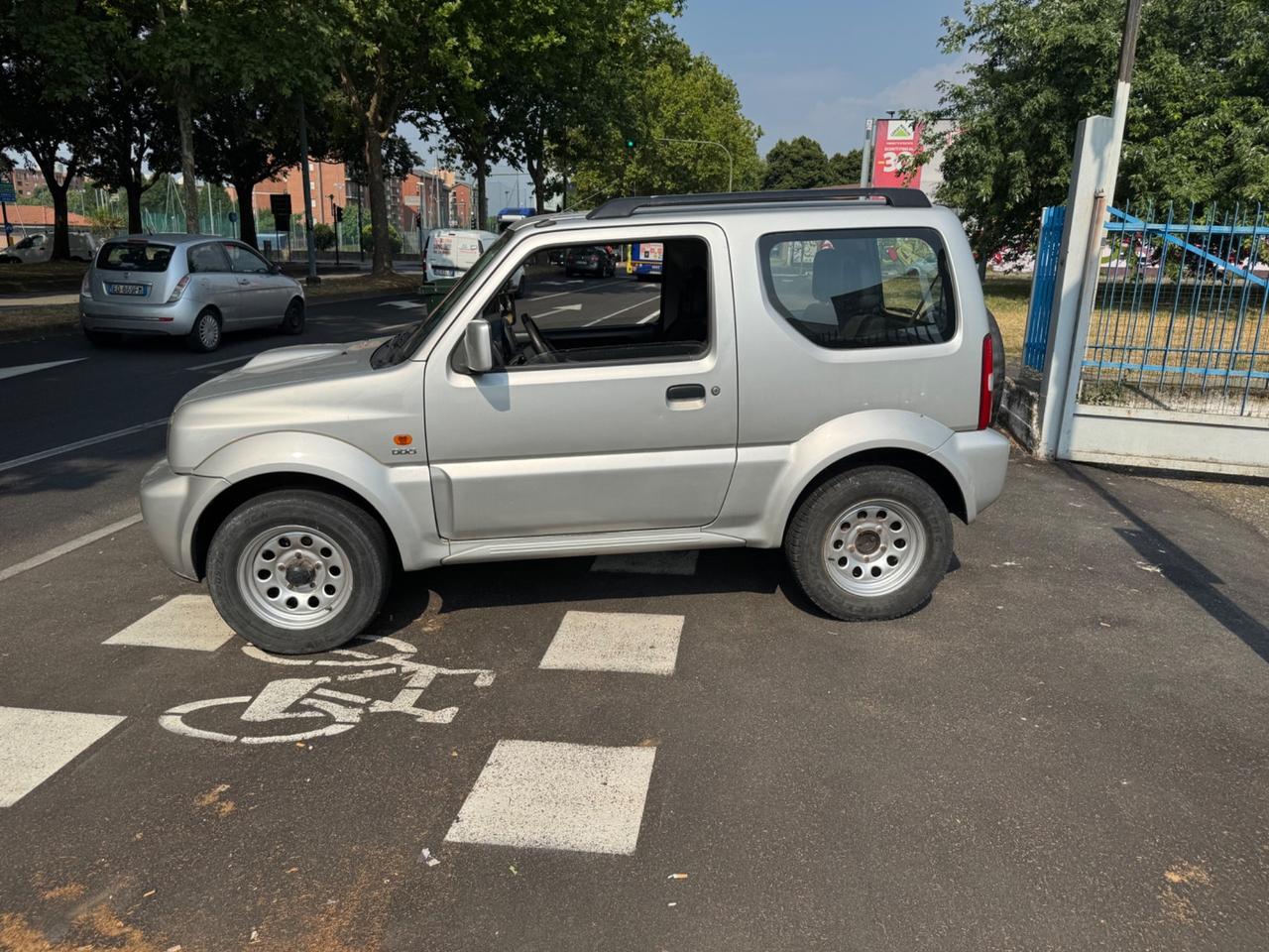 Suzuki Jimny 1.5 DDiS cat 4WD JLX