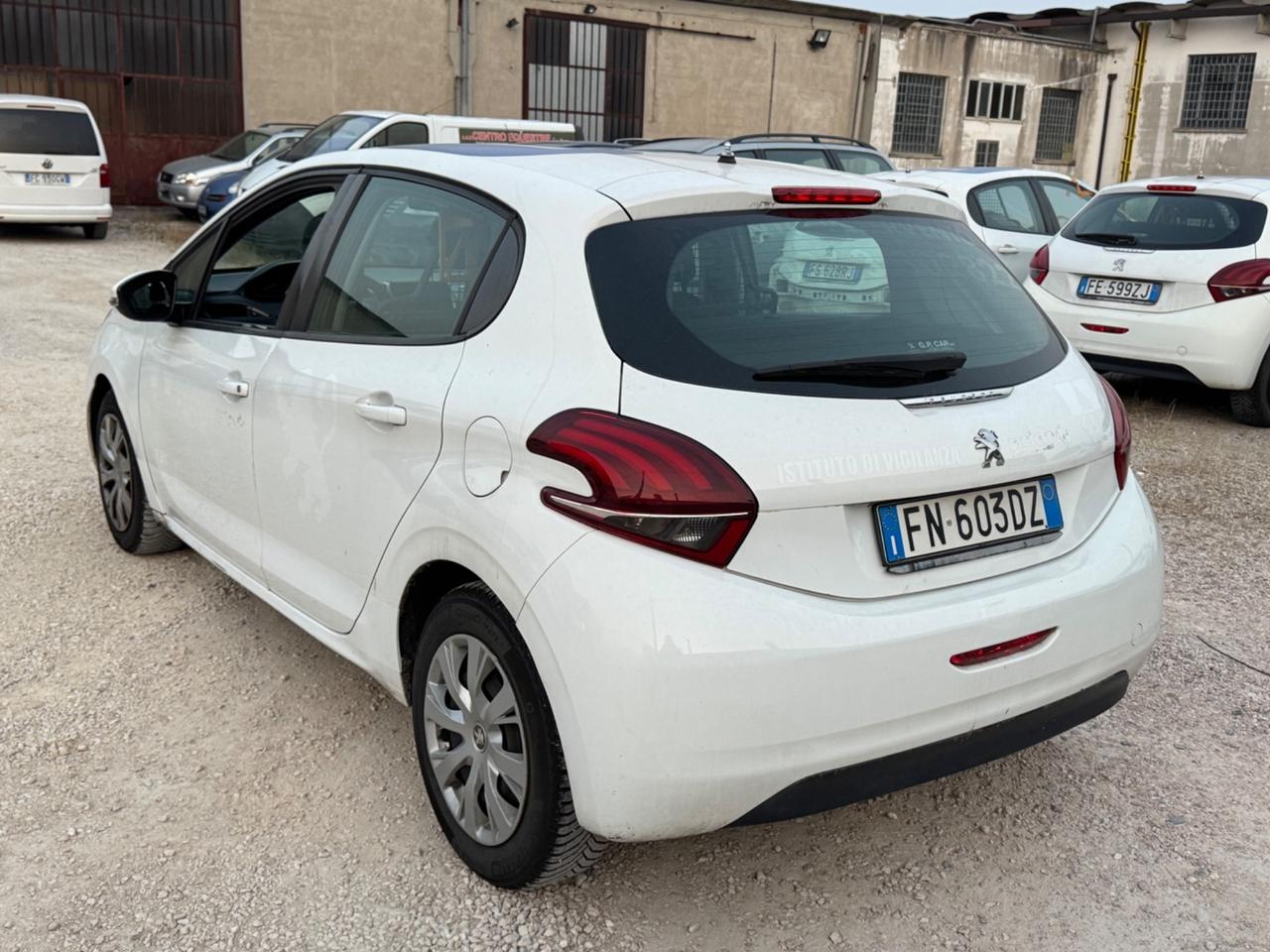 Peugeot 208 1.6BlueHdi 75cv VAN 2 Posti