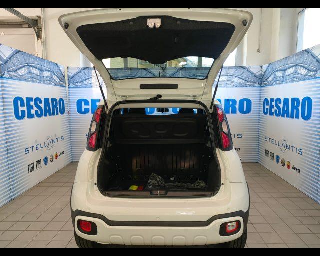 FIAT New Panda 1.0 firefly hybrid Cross s&s 70cv 5p.ti