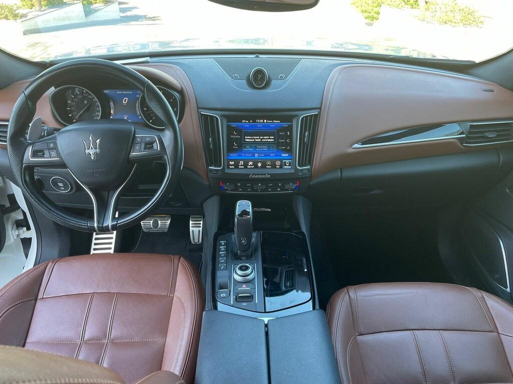 Maserati Levante 3.0 Granlusso AWD Auto