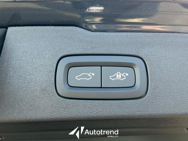 Volvo V60 B4 197+14 CV Mild Hybrid Diesel Automatica Plus Dark