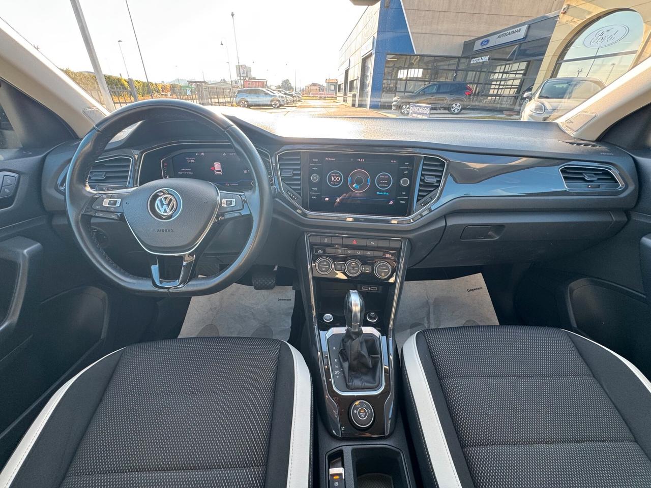 Volkswagen T-Roc 2.0TDI 150CV DSG 4x4 Adv. BlueM. Tech.