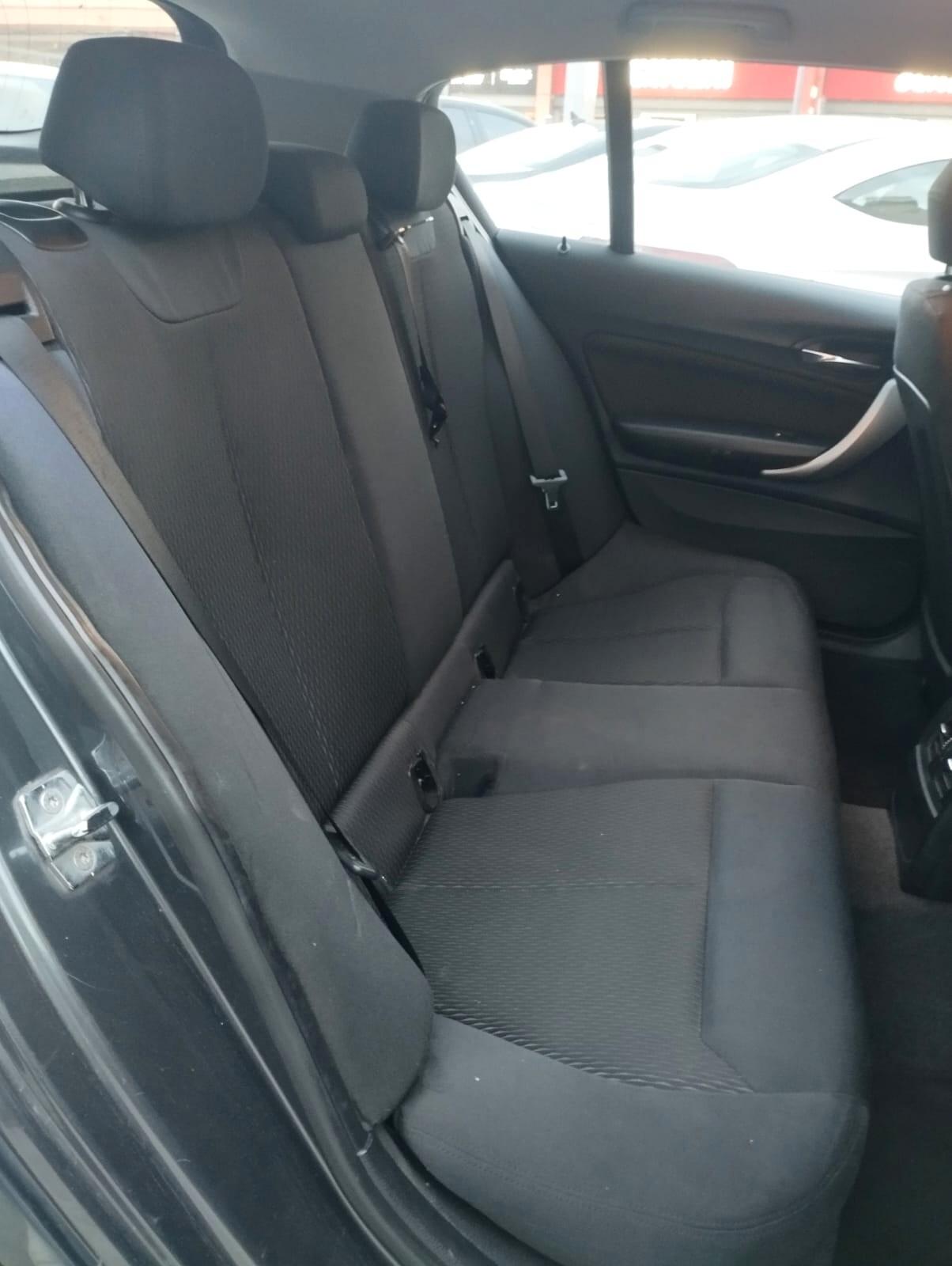 Bmw Serie 1 116d 5p. Unique