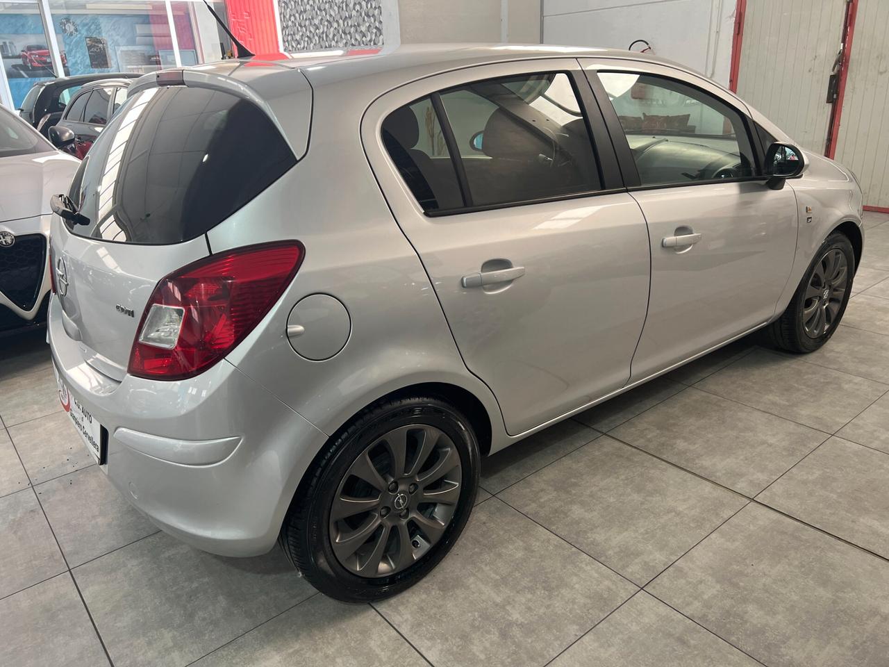 Opel Corsa 1.3 CDTI 75CV - Elective - 2011