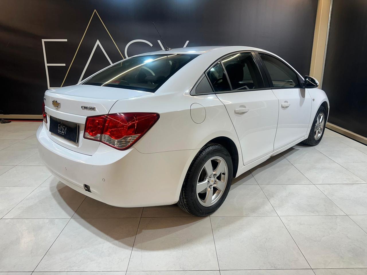 Chevrolet Cruze 1.8 LT (ls) Gpl