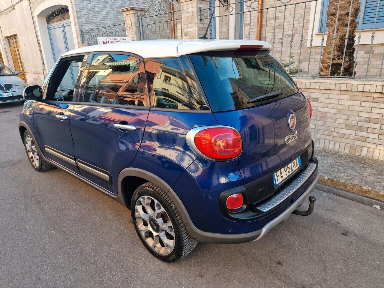 Fiat 500L 1.6 Multijet TREKKING (GANCIO TRAINO)