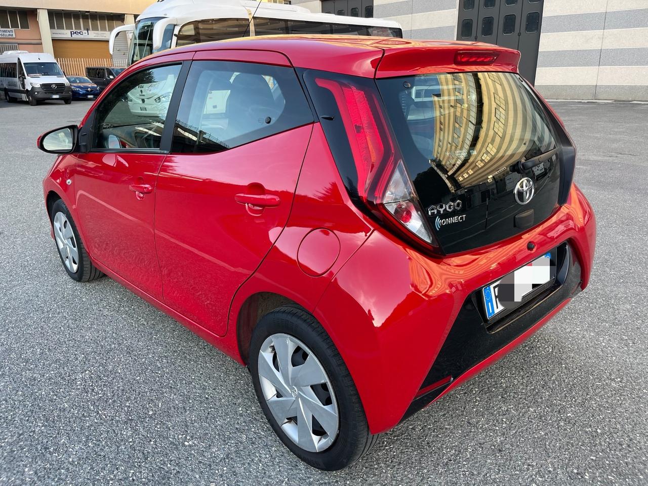 Toyota Aygo 1.0BENZINA 72 CV 5 porte / E6 - NEOPATENTATI