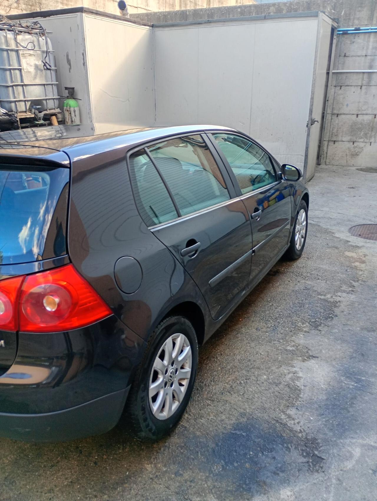 Volkswagen Golf 2.0 16V TDI 3p. Comfortline