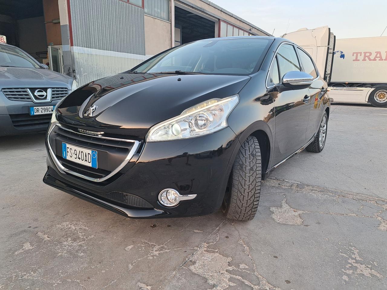 Peugeot 208 1.6 e-HDi Allure NEOPATENTATI !!!!!!!!