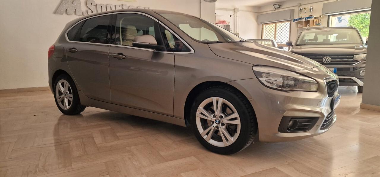 Bmw 2er Active Tourer 220xdrive Luxury 190 cv