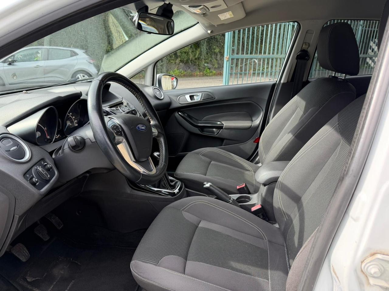 Ford Fiesta 1.5 TDCi 75CV 5 porte ST-Line