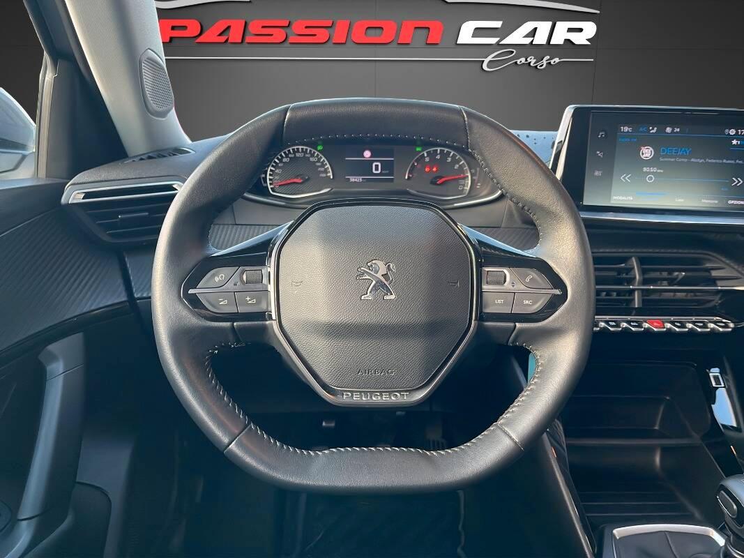 Peugeot 2008 1.2 puretech Active Pack s&s 100cv