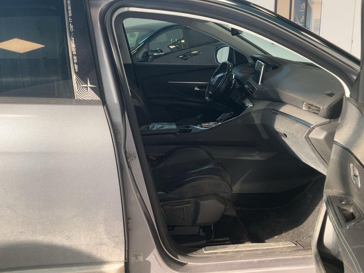 Peugeot 5008 BlueHDi 120 S&S EAT6 Crossway