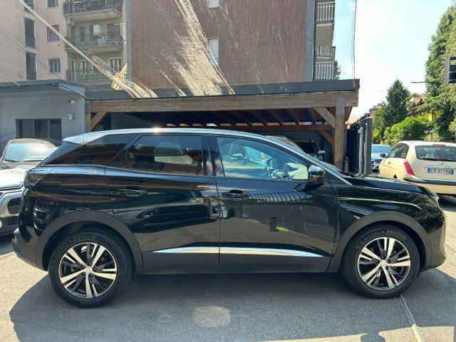 PEUGEOT 3008 PureTech Turbo 130 Allure Pack