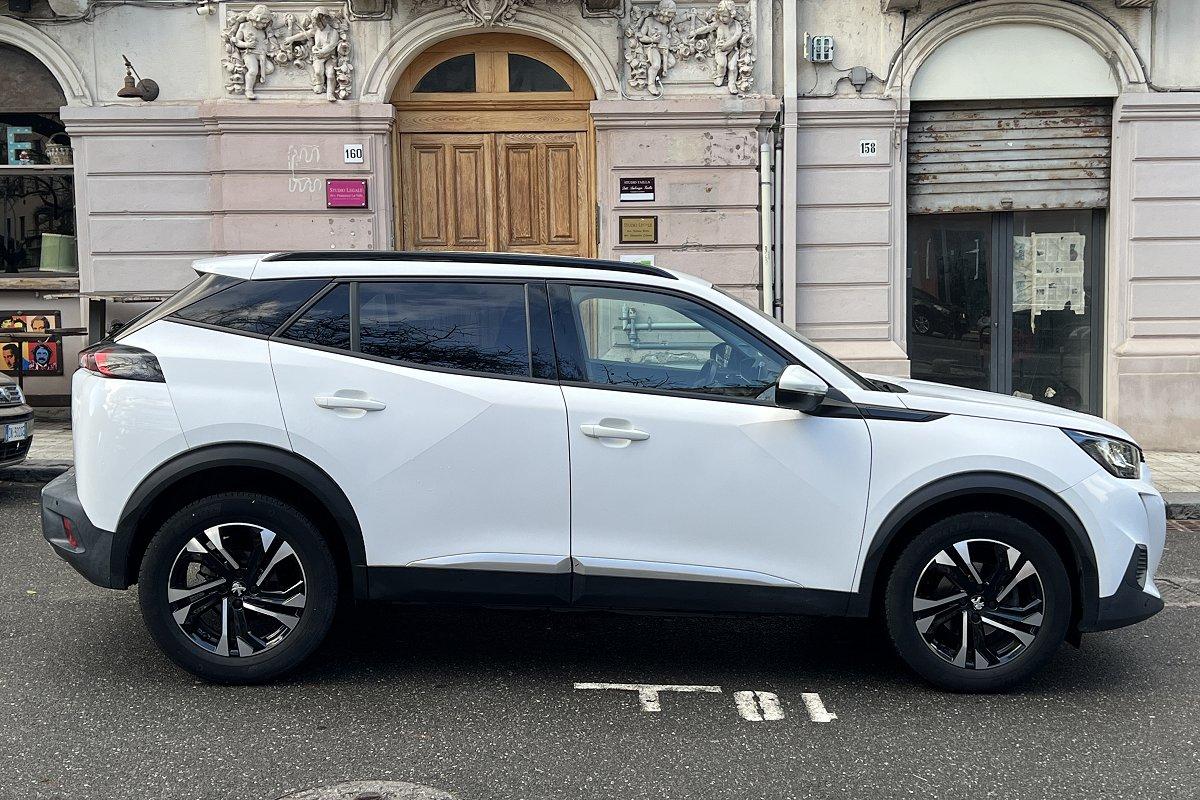 PEUGEOT 2008 PureTech 130 S&S Allure