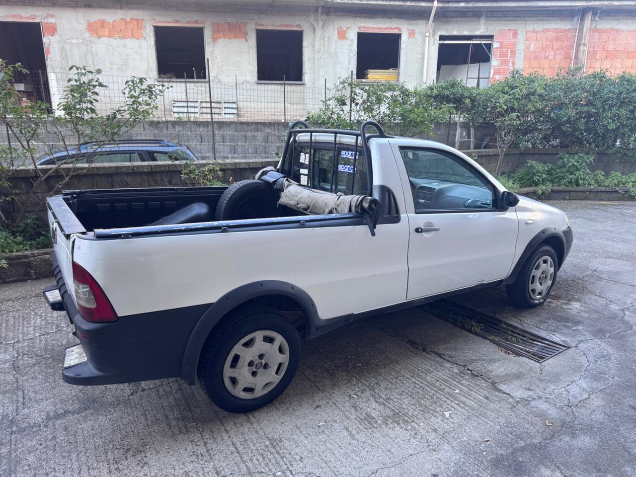 Fiat Strada 1.3 MJT Pick-up Cabina Lunga un solo proprietario n1 autocarro