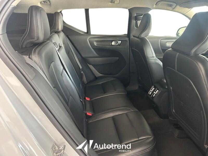 Volvo XC40 D3 150 CV AWD Automatica NAVI LED Inscription N1 Autocarro