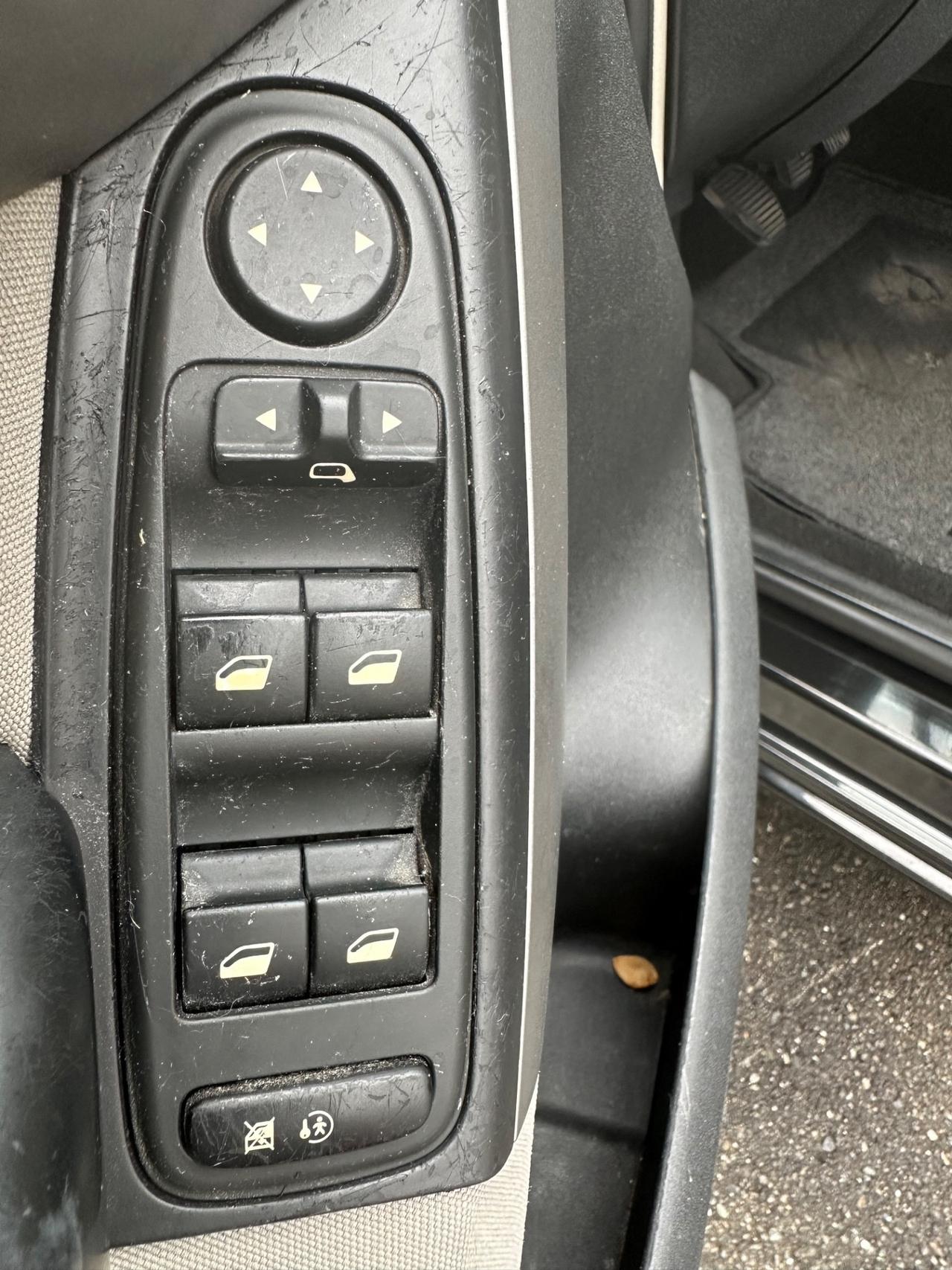 Citroen C4 Picasso c 4 7 posti 1.6 gpl fino 2028