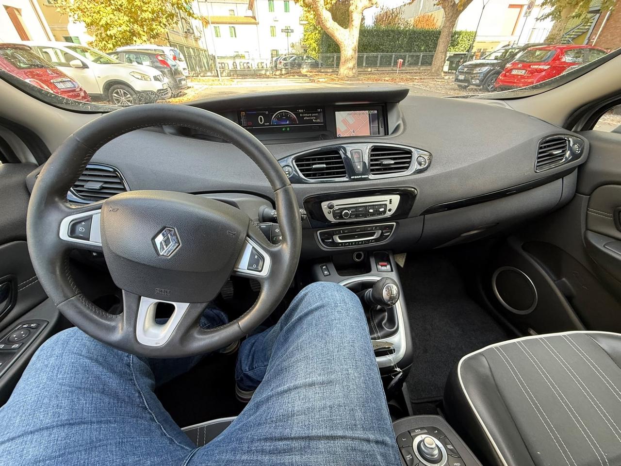 Renault Scenic Scénic XMod 1.5 dCi 110CV EDC Bose