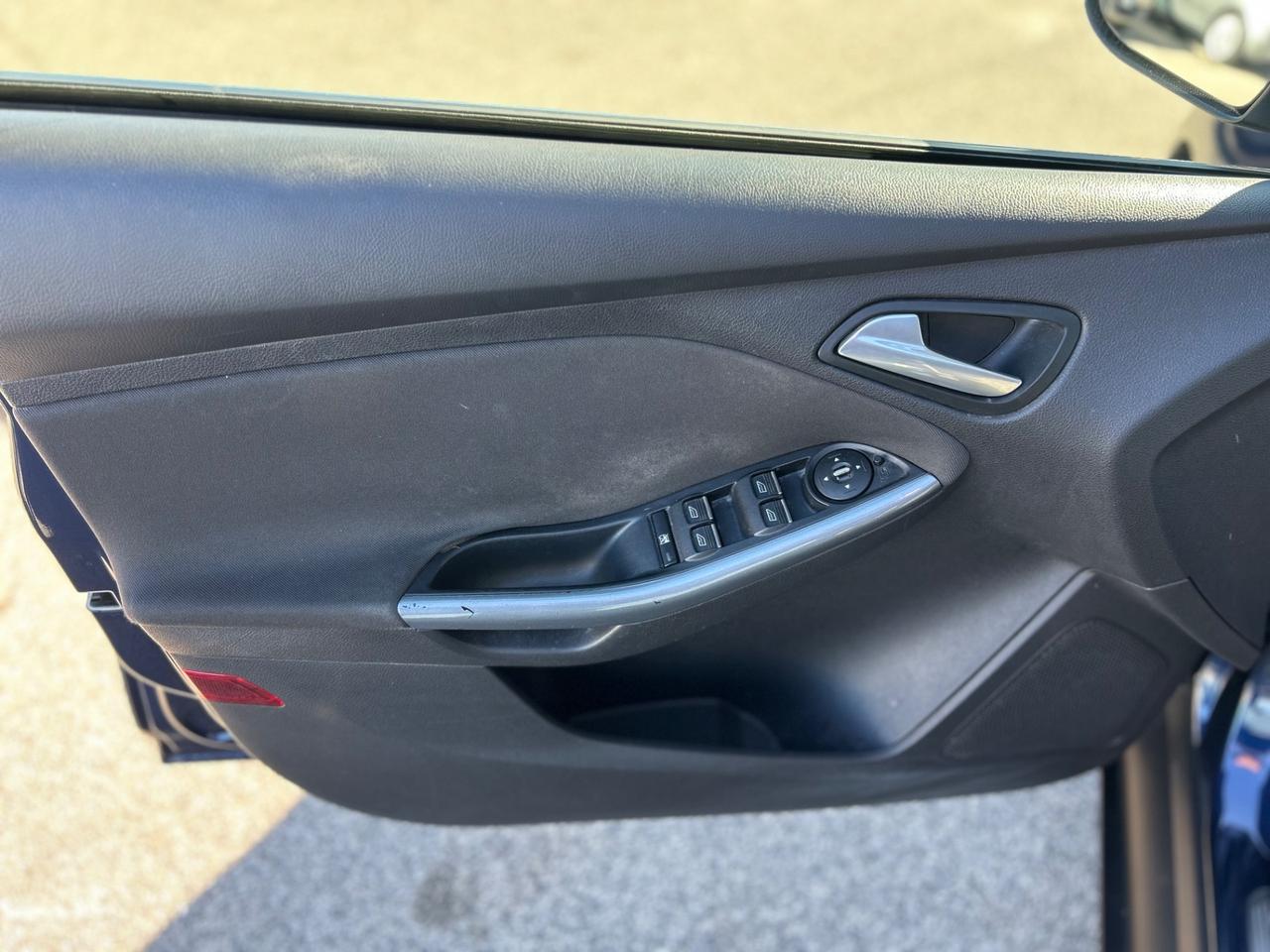 Ford Focus 1.6 120 CV GPL Titanium