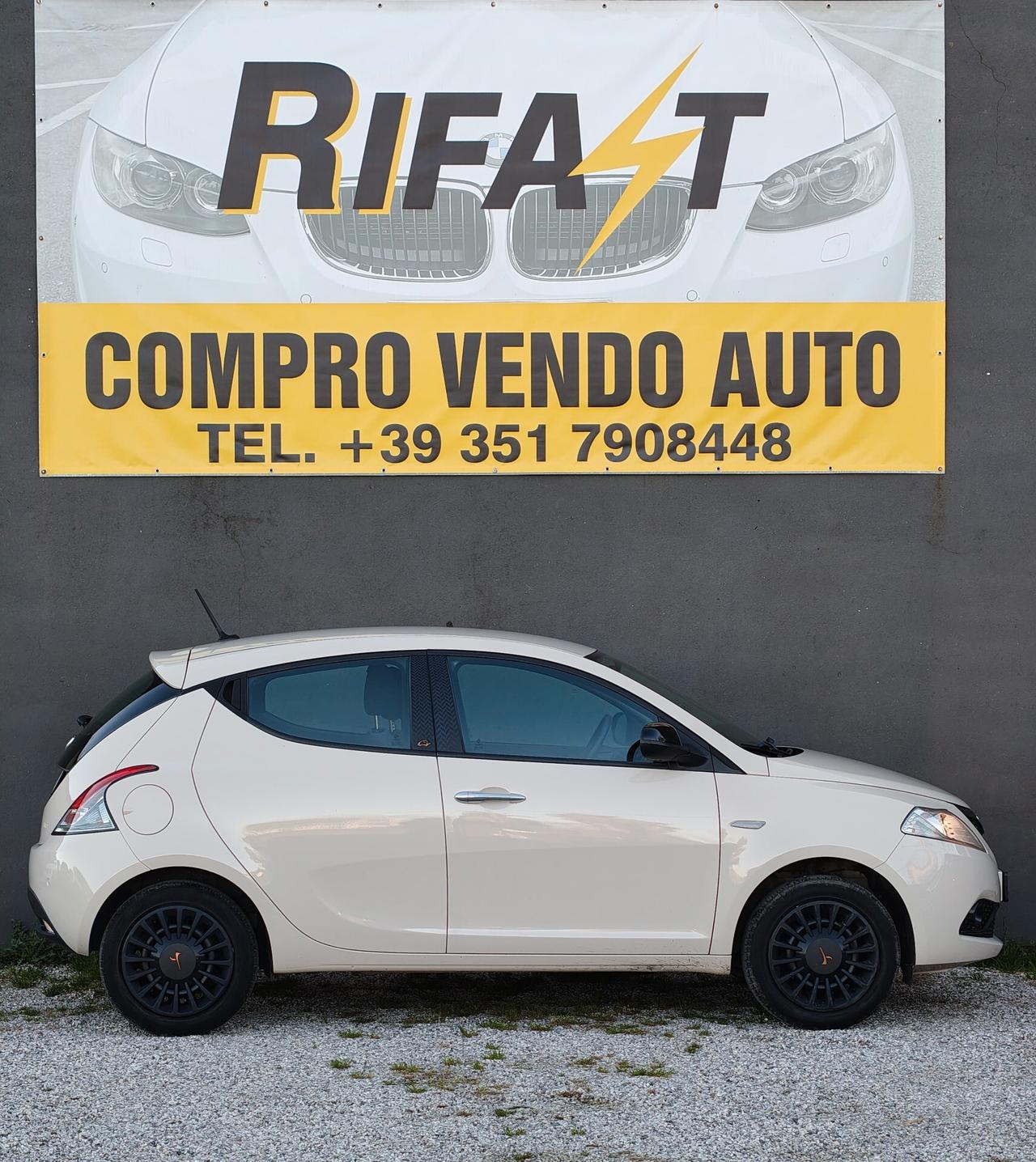 Lancia Ypsilon 1.2 69 CV 5 porte GPL Ecochic Monogram