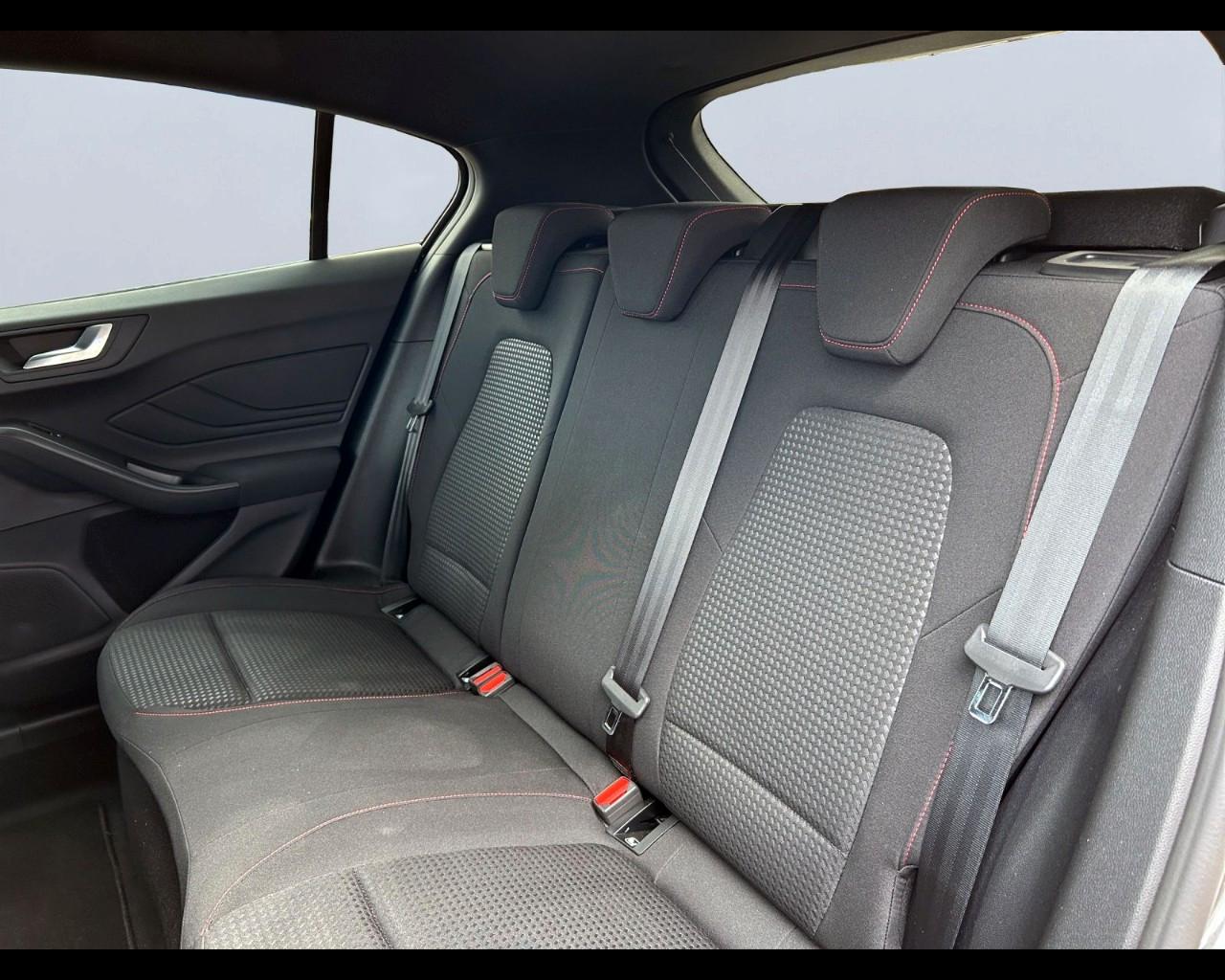 FORD Focus V 2022 - Focus 1.0 ecoboost h ST-Line 125cv