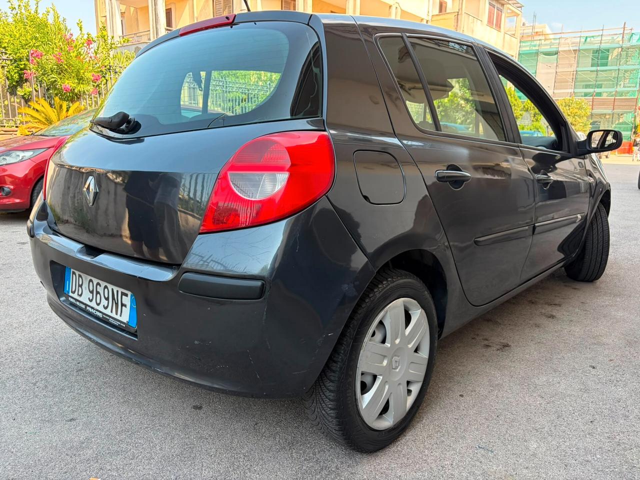 Renault Clio 1.2 16V 5 PORTE CONFORT