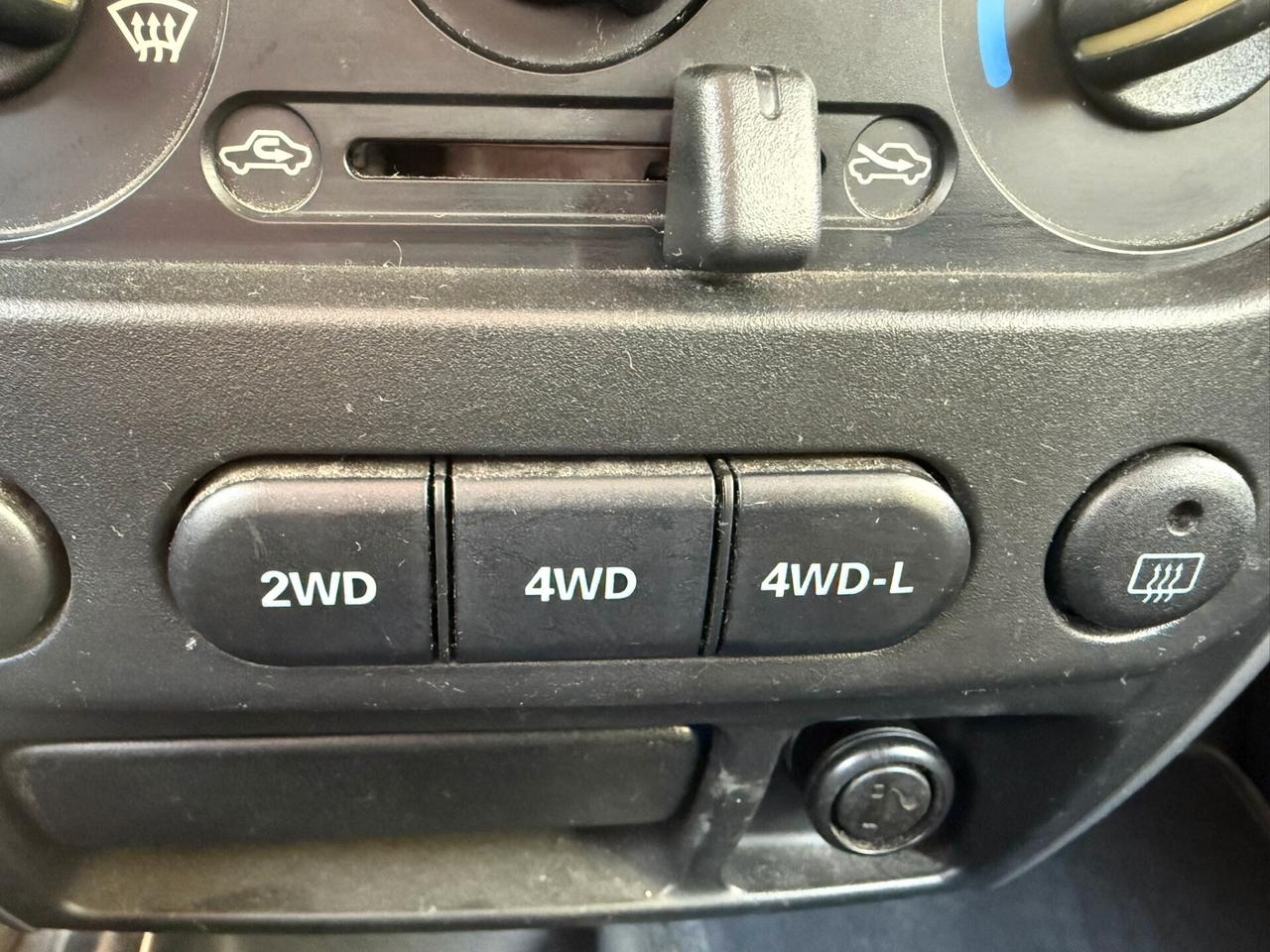 Suzuki Jimny 1.3i 16V cat 4WD JLX Più