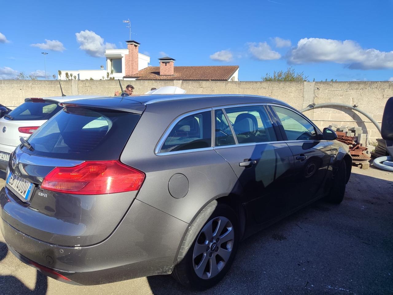 Opel Insignia 2.0 CDTI 160CV Sports Tourer leggi annuncio