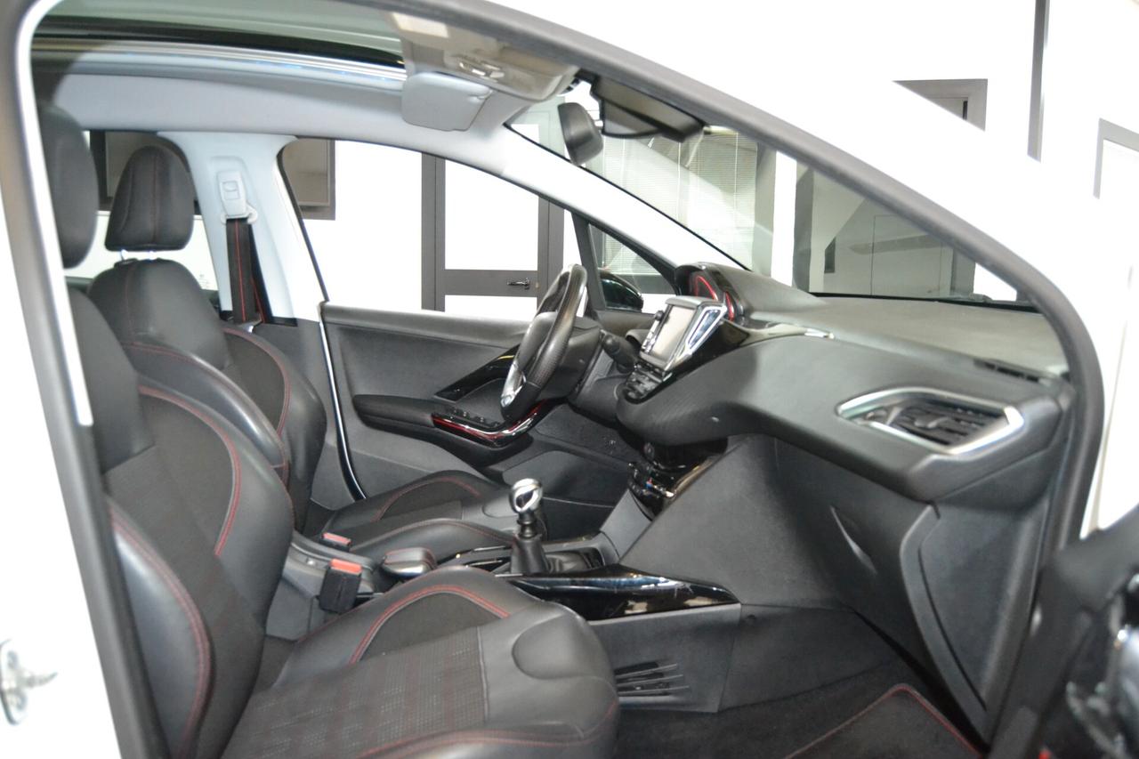 Peugeot 2008 BlueHDi 120 GT-Line Navi/Tetto