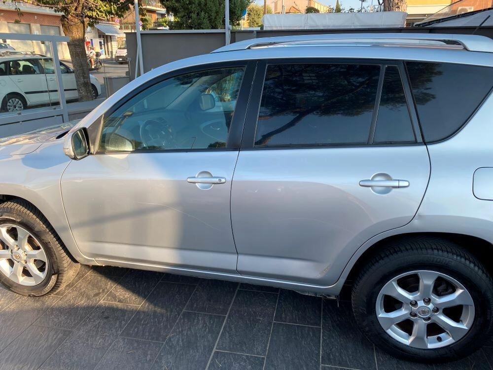 Toyota RAV 4 RAV4 2.2 D-4D 150 CV DPF