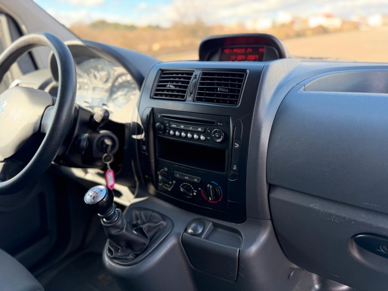 Peugeot Expert 2.0 HDi 128CV 133.000 km