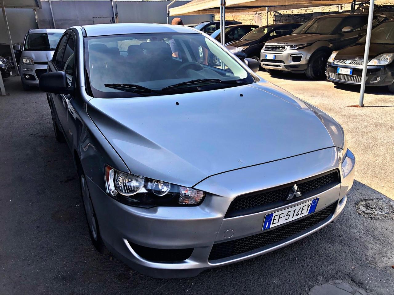 Mitsubishi Lancer 1.5 5p Gpl 2011