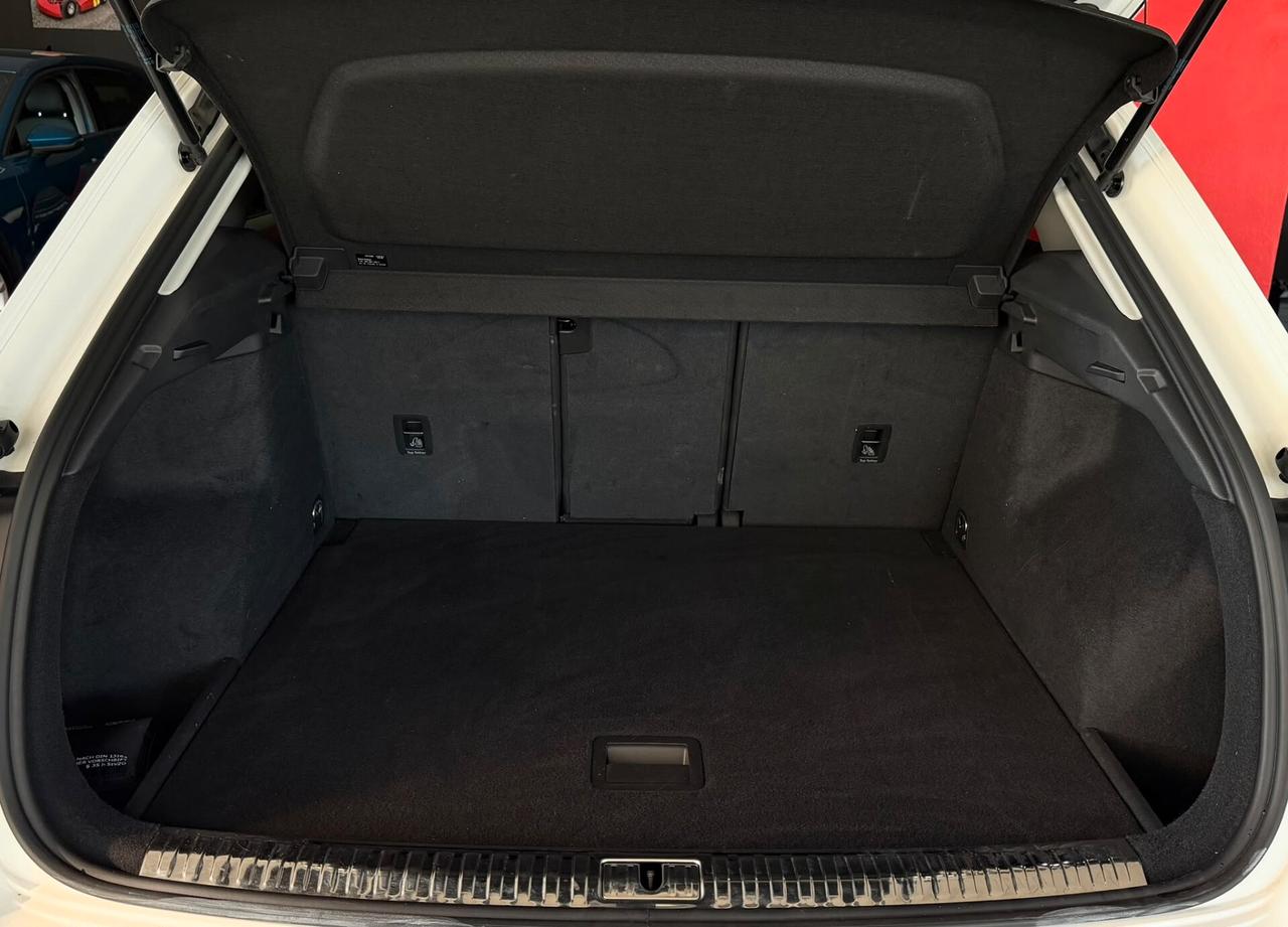 Audi Q3 35 TDI quattro S tronic Business Advanced