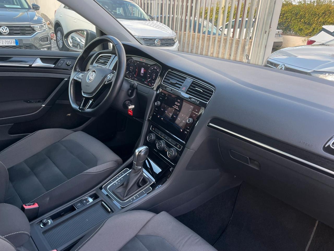 Volkswagen Golf Executive 2.0 TDI 150CV DSG