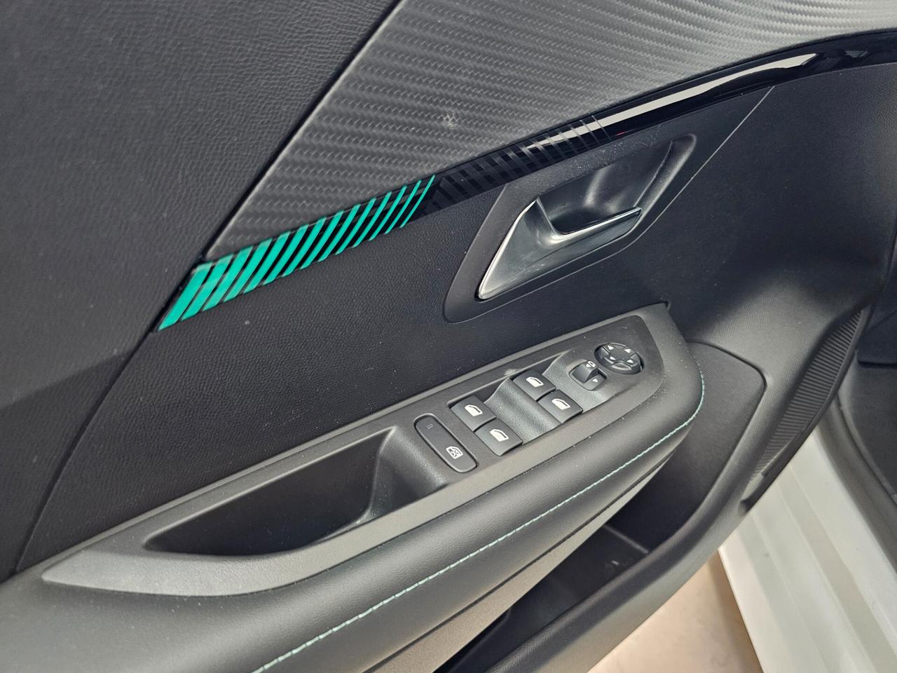 PEUGEOT 208 PURETECH 100cv EAT8 S&S ALLURE