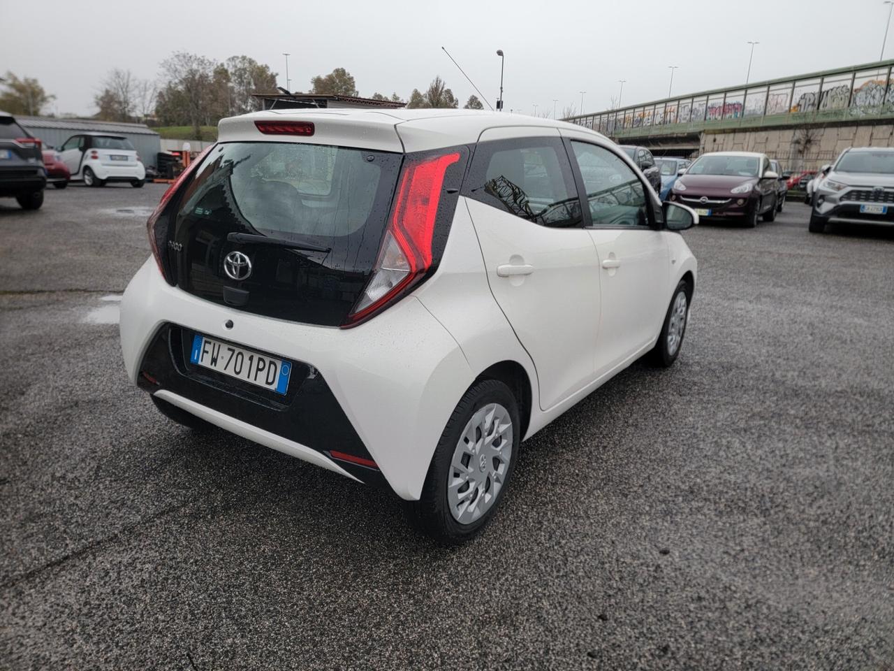 Toyota Aygo 1.0 VVT-i x-play MMT SOLO 48 MILA KM !