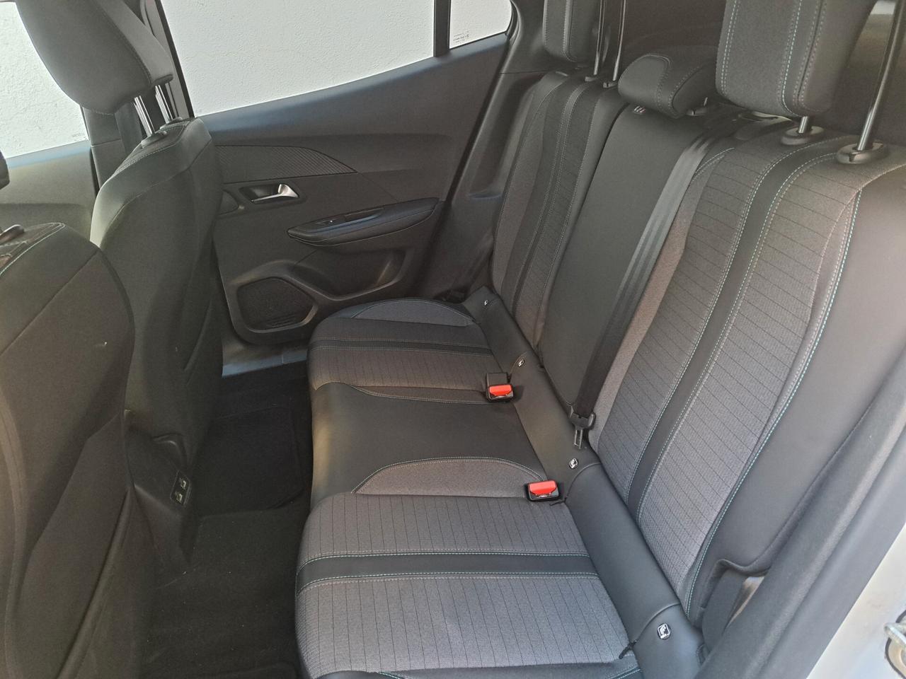 Peugeot 2008 BlueHDi 130 CV Allure