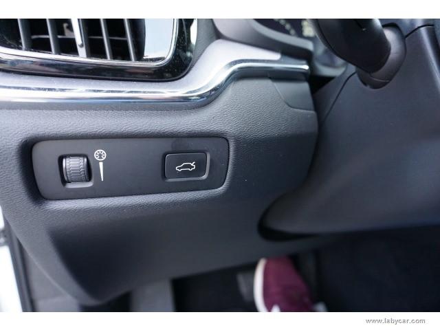 VOLVO V60 D4 Geartronic Inscription