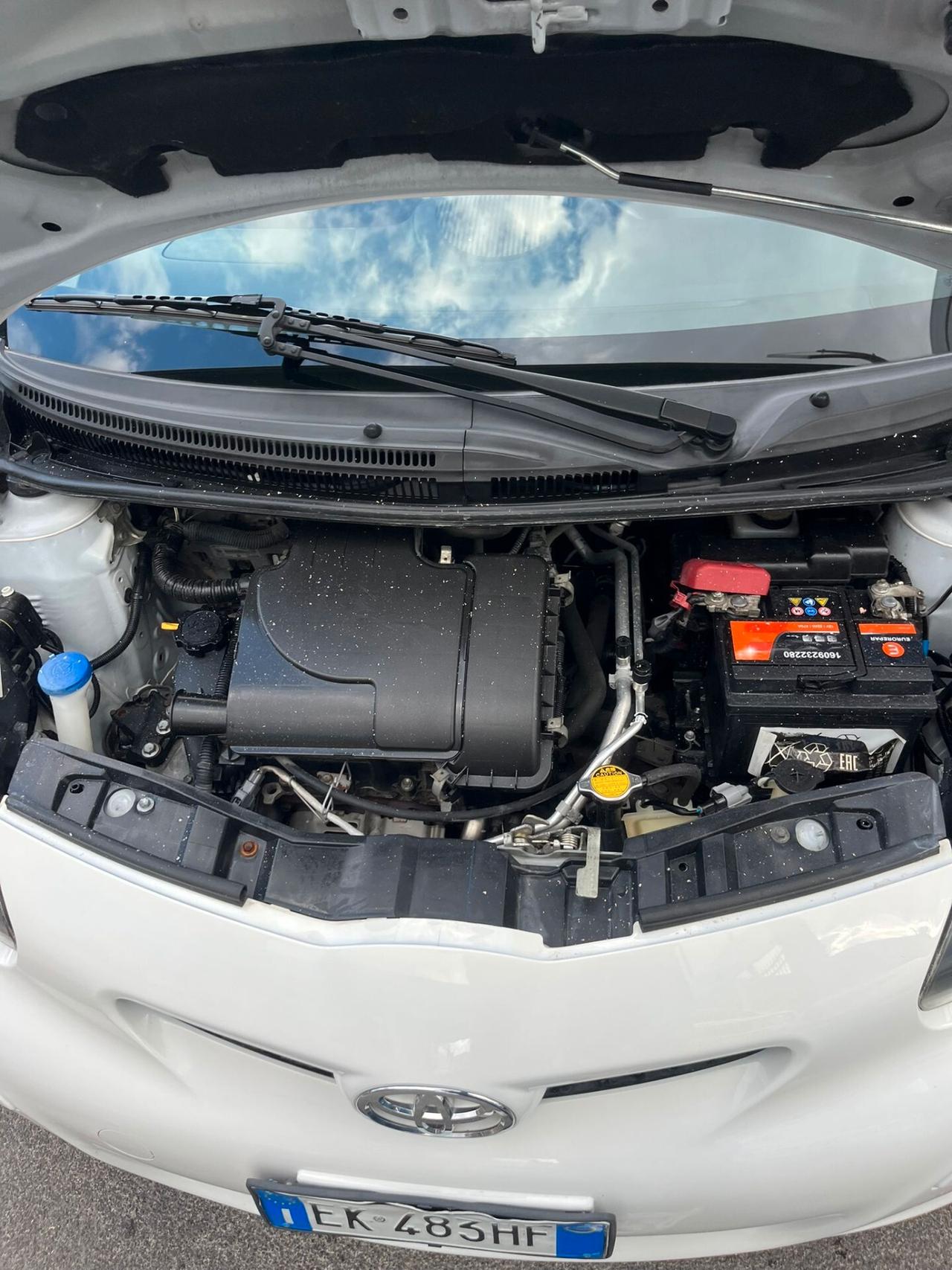 Toyota Aygo 1.0 12V VVT-i 5 porte Now Connect