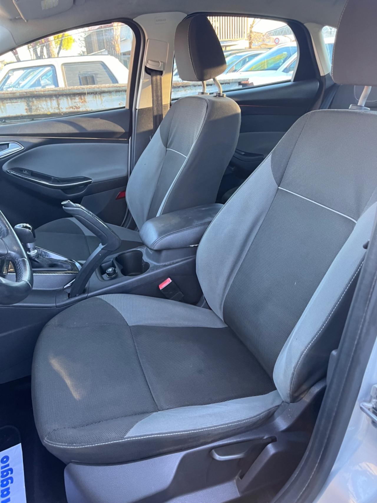 Ford Focus 1.6 TDCi 129000 km SI NEOPATENTATI