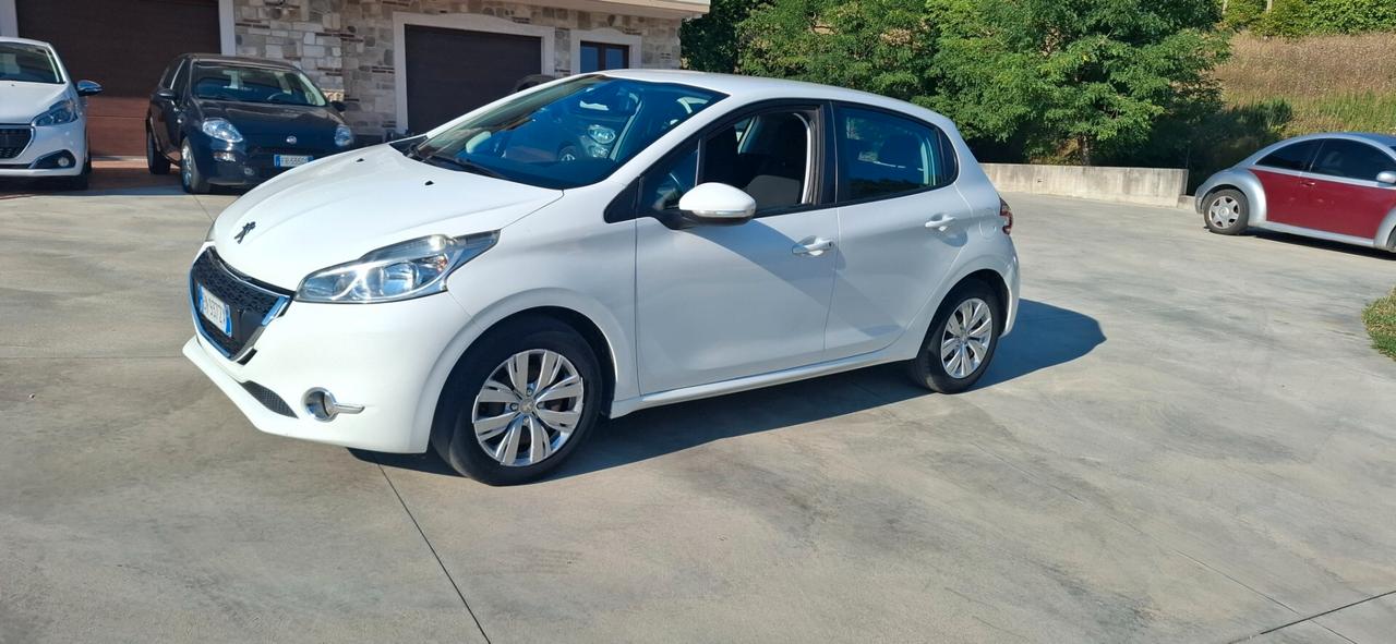 Peugeot 208 1.4 HDi 68 CV 5 porte Active