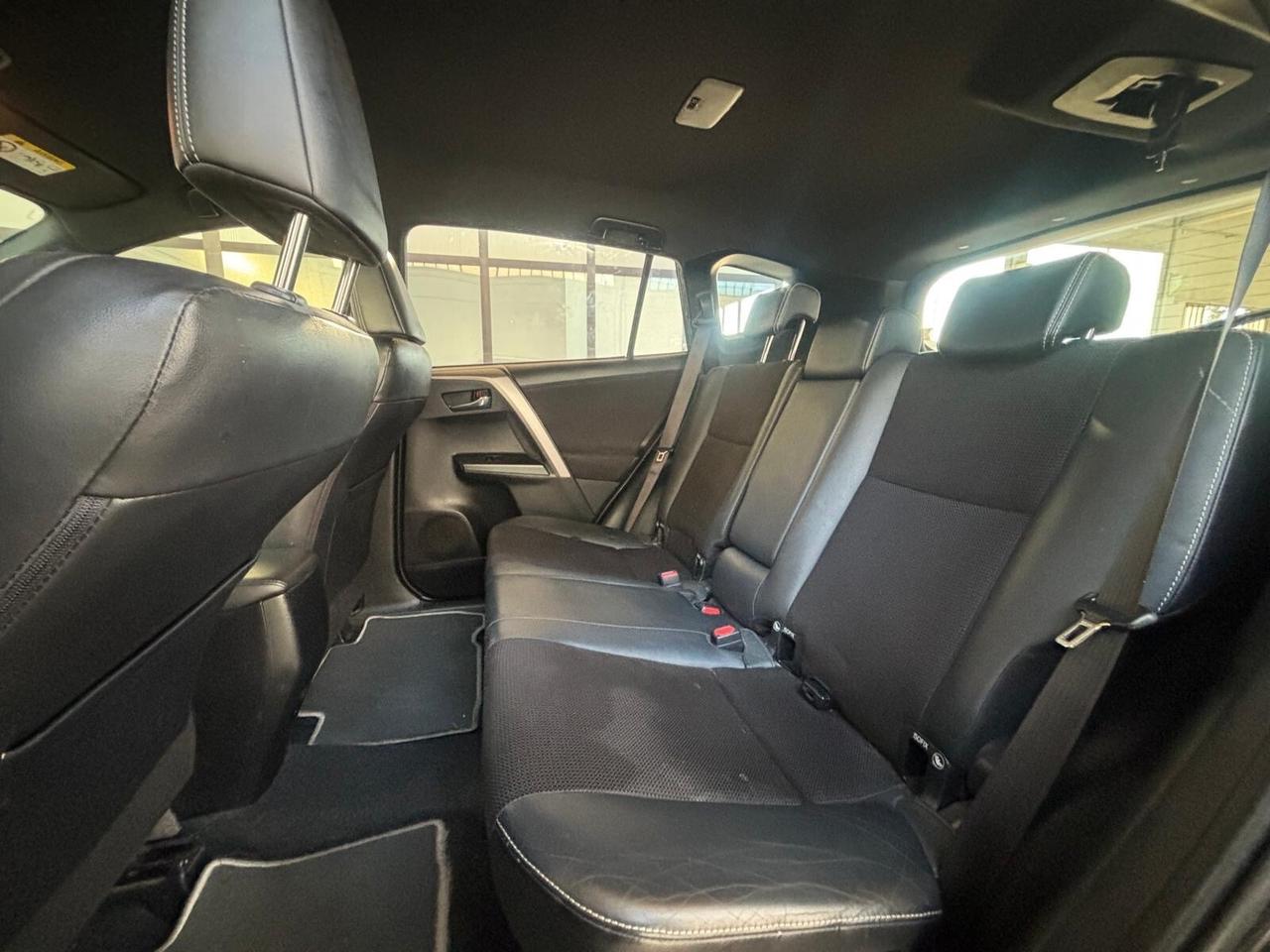 Toyota RAV 4 RAV4 2.0 D-4D 2WD Lounge