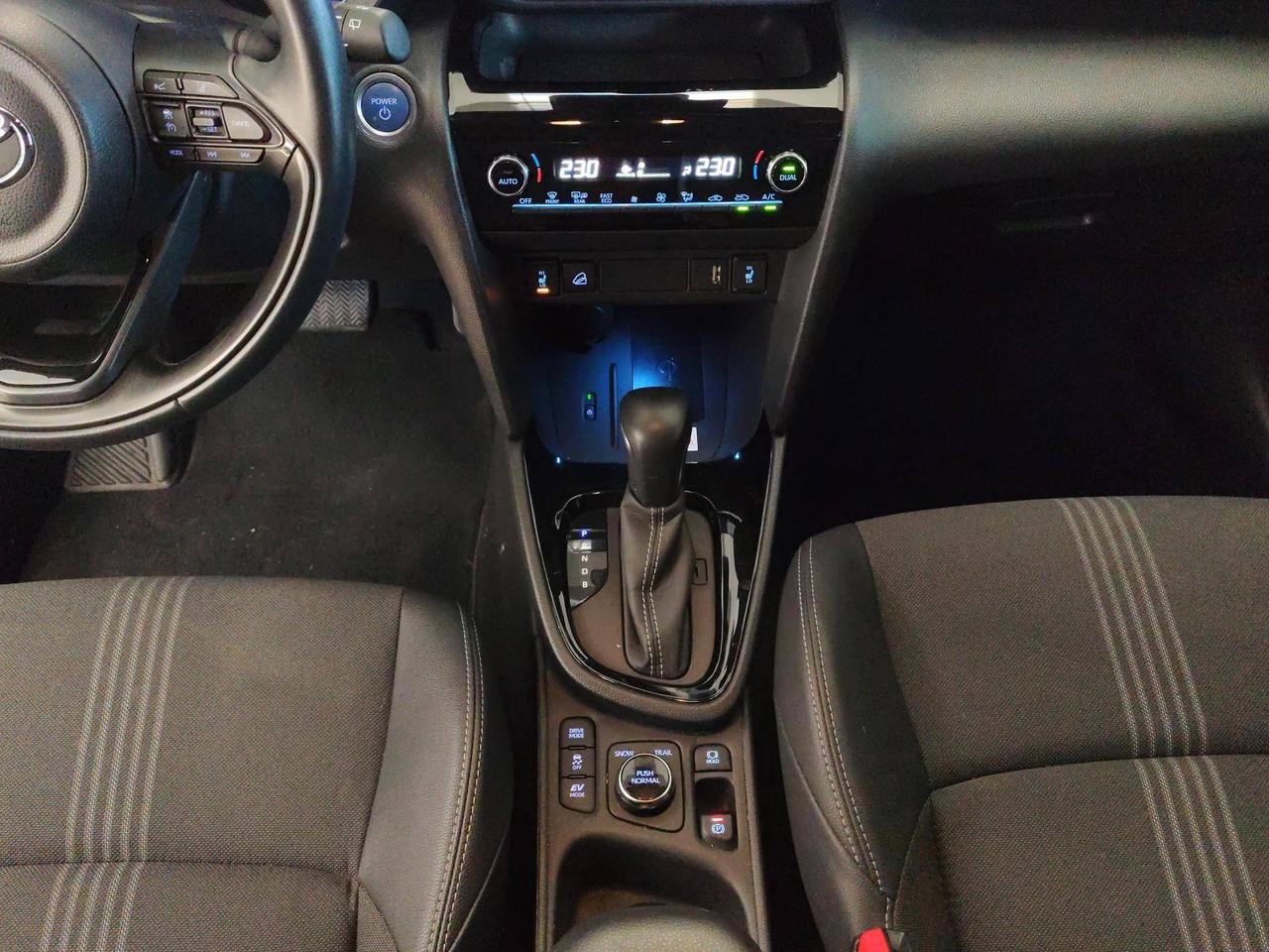 Toyota Yaris Cross 1.5h Adventure awd-i 116cv