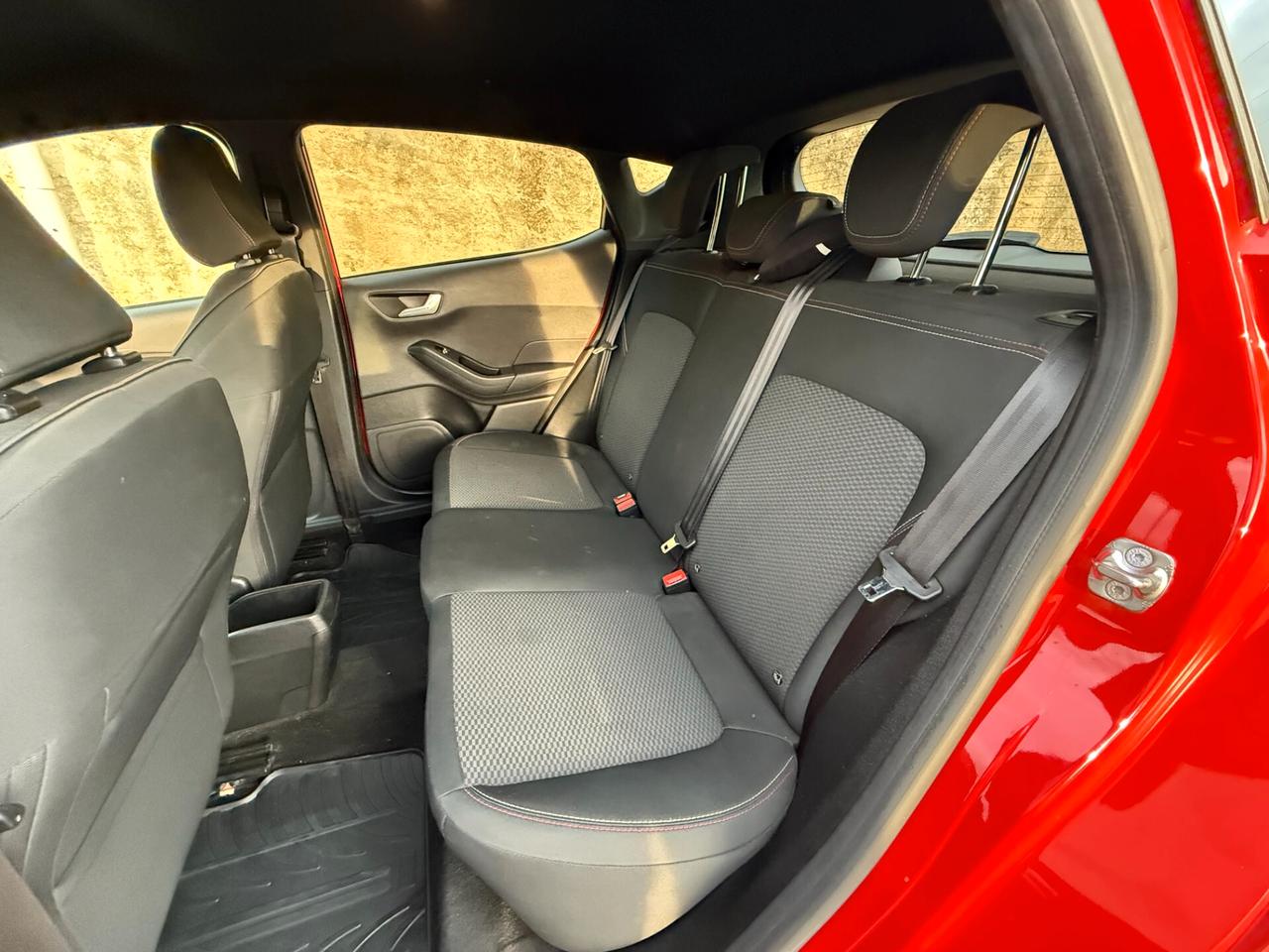 Ford Fiesta ST-LINE/1.5 86CV/NEOPATENTATI/CAR PLAY