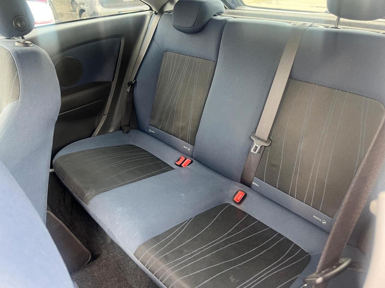 Opel Corsa 1.2 3 porte Club