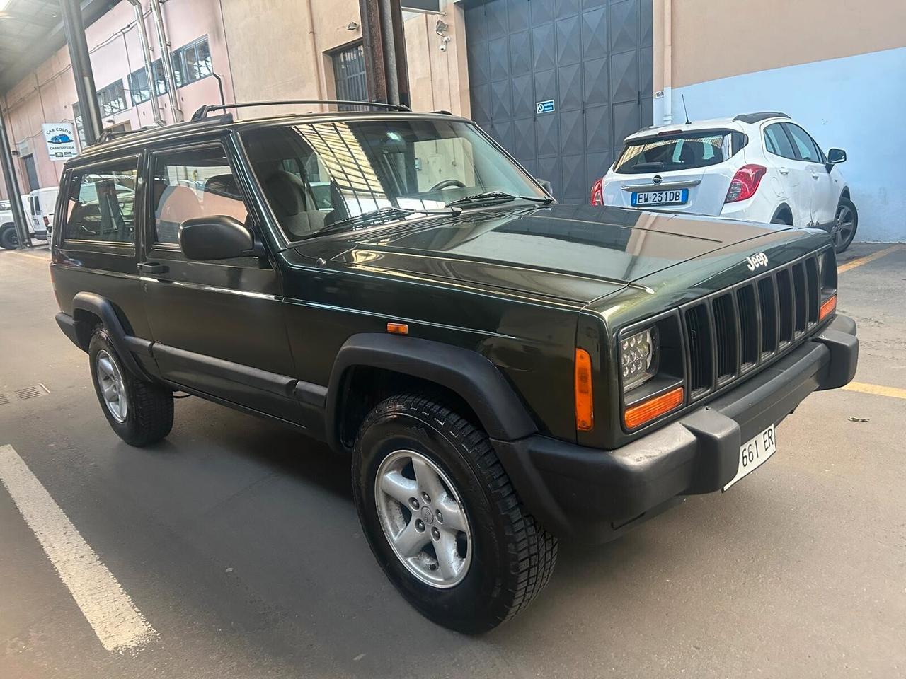 Jeep Cherokee 2.5 TD 3 porte Command-Trac Sport