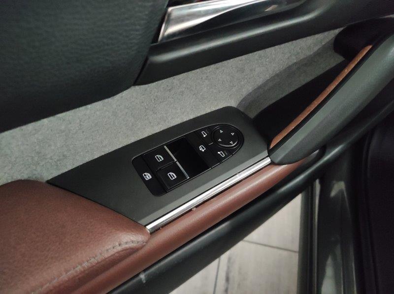 MAZDA MX-30 - MX-30 e-Skyactiv Advantage