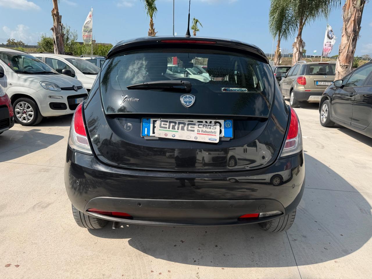 LANCIA YPSILON 2011 900 BENZINA 85 CV