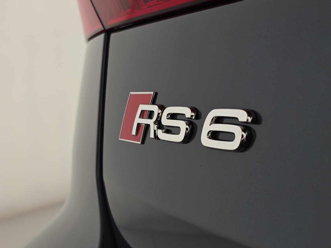 Audi RS6 avant 4.0 mhev performance quattro tiptronic